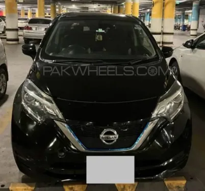 Nissan Note e-Power Autech 2017