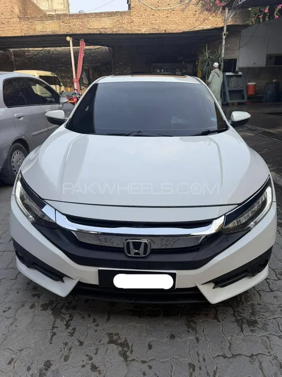 Honda Civic 2020 for Sale in Peshawar Image-1