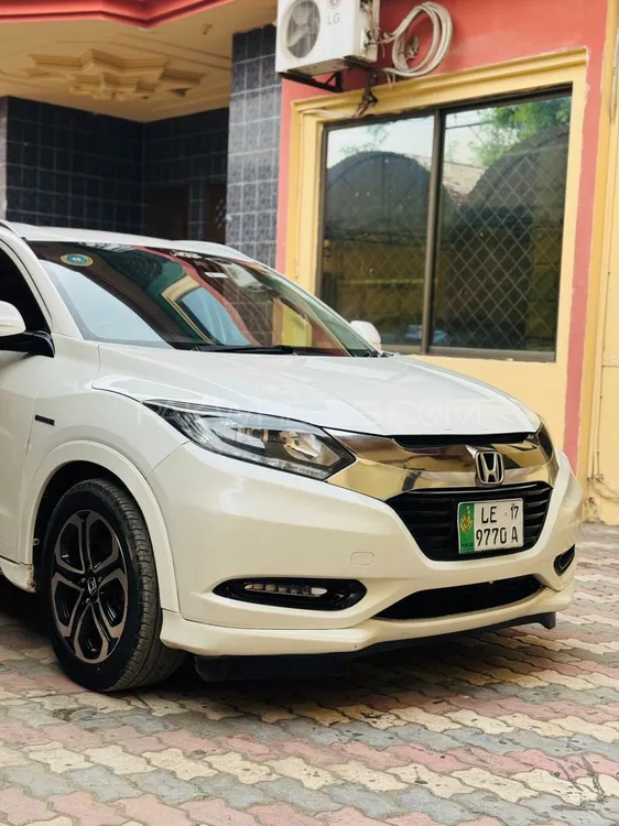 Honda Vezel 2016 for Sale in Sialkot Image-1