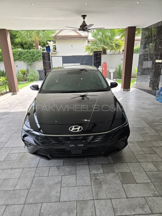 Hyundai Elantra 2025 for Sale in Faisalabad Image-1