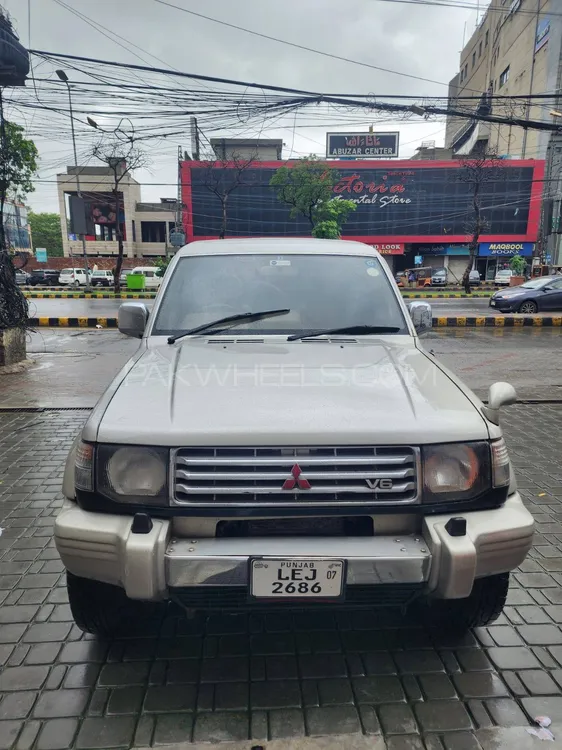 Mitsubishi Pajero 2007 for Sale in Lahore Image-1