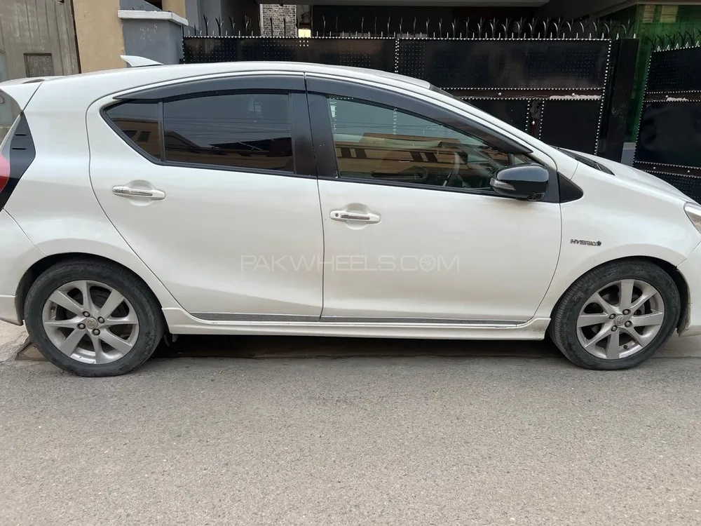 Toyota Aqua 2013 for Sale in Lahore Image-1