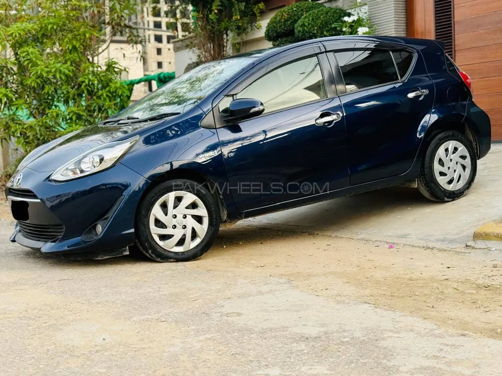 Toyota Aqua 2018 for Sale in Karachi Image-1