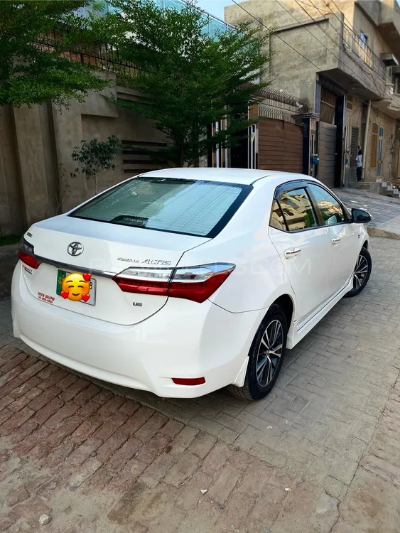 Toyota Corolla 2017 for Sale in Faisalabad Image-1