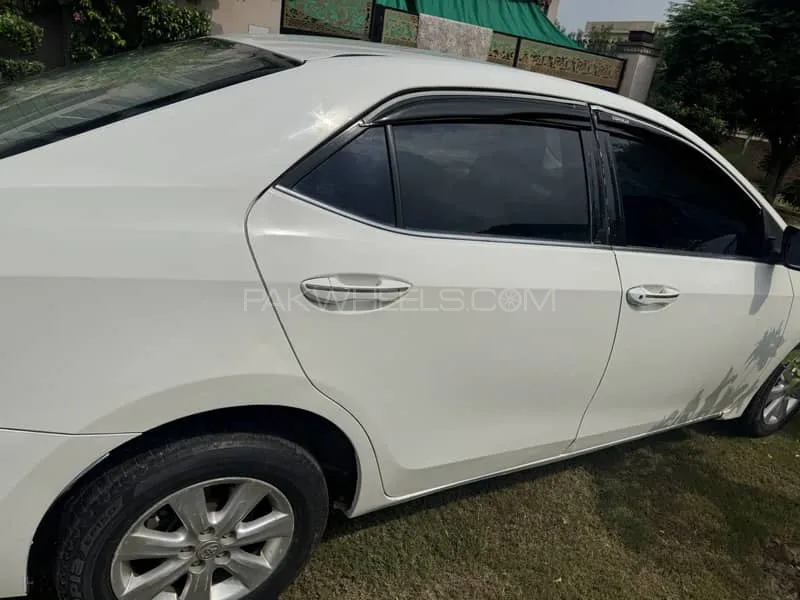 Toyota Corolla 2015 for Sale in Lahore Image-1