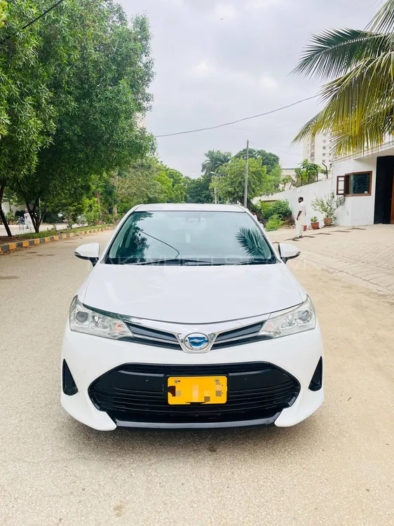 Toyota Corolla Axio 2017 for Sale in Karachi Image-1