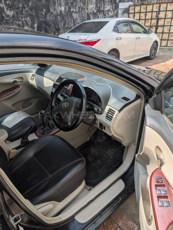 Toyota Corolla 2013 for Sale in Islamabad Image-1