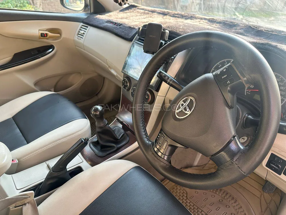 Toyota Corolla 2014 for Sale in Lahore Image-1