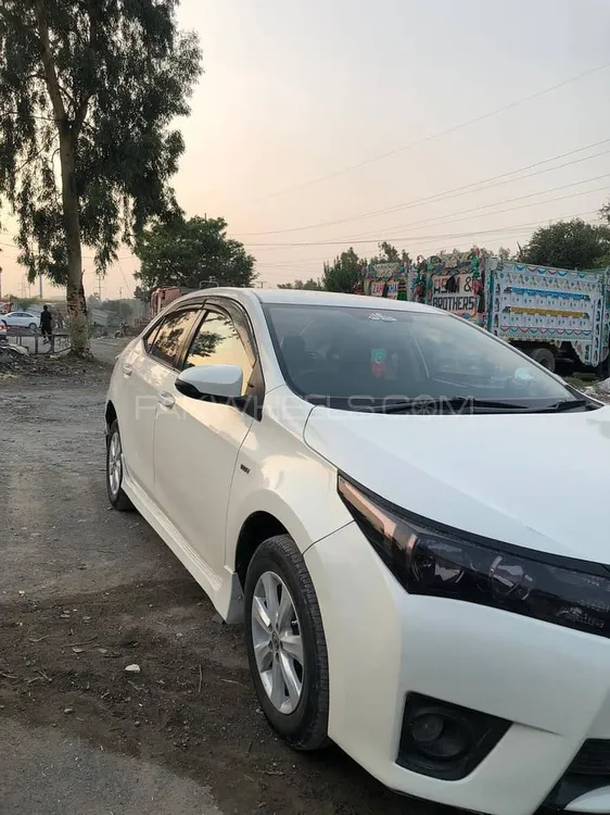 Toyota Corolla 2016 for Sale in Islamabad Image-1