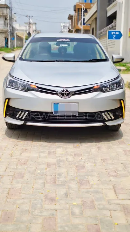 Toyota Corolla 2017 for Sale in Islamabad Image-1