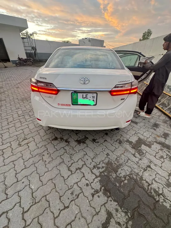 Toyota Corolla 2018 for Sale in Gujrat Image-1