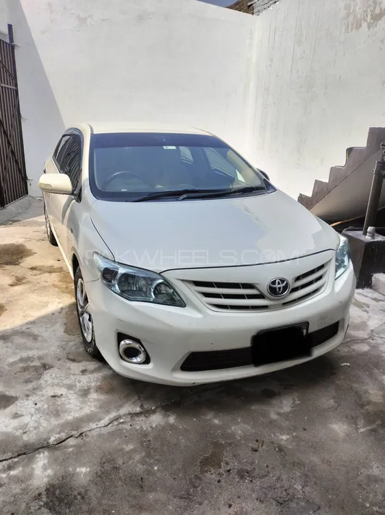 Toyota Corolla 2014 for Sale in Peshawar Image-1