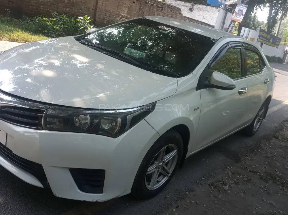 Toyota Corolla 2015 for Sale in Lahore Image-1
