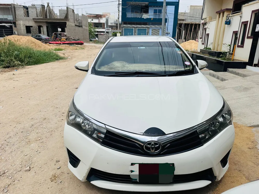 Toyota Corolla 2016 for Sale in Karachi Image-1