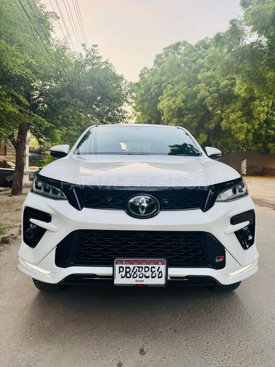 Toyota Fortuner 2023 for Sale in Karachi Image-1