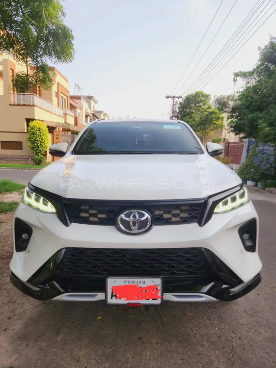 Toyota Fortuner 2022 for Sale in Lahore Image-1