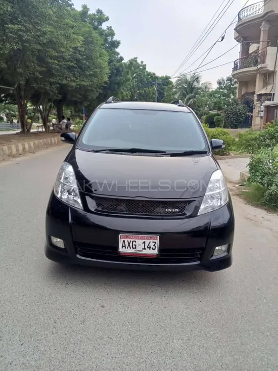 Toyota ISIS 2006 for Sale in Karachi Image-1