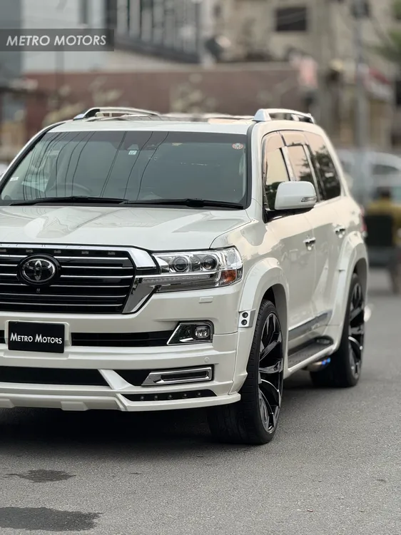 Toyota Land Cruiser 2019 for Sale in Lahore Toyota Land Cruiser 2019 for Sale in Lahore Image-3