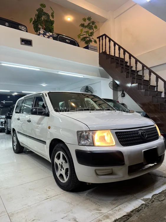 Toyota Probox 2006 for Sale in Karachi Image-1