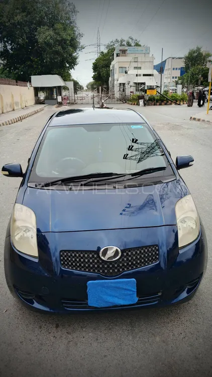 Toyota Vitz 2005 for Sale in Karachi Image-1