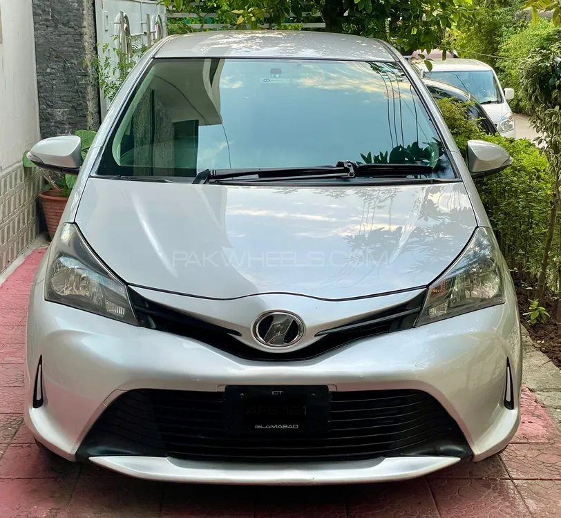 Toyota Vitz 2014 for Sale in Islamabad Image-1