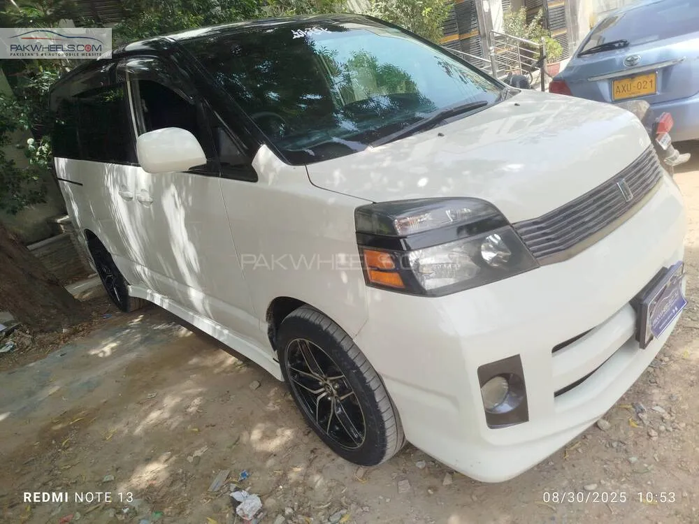 ٹویوٹا ووکسی 2004 for Sale in کراچی Image-1