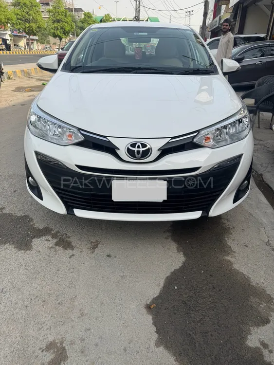 Toyota Yaris Sedan 2021 for Sale in Lahore Image-1