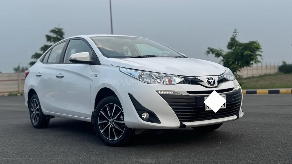 Toyota Yaris Sedan 2023 for Sale in Gujranwala Image-1