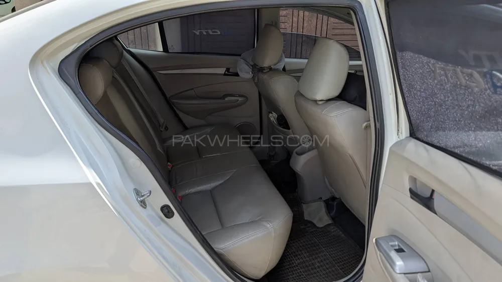 ہونڈا سٹی 2016 for Sale in اٹک ہونڈا سٹی 2016 for Sale in اٹک Image-14