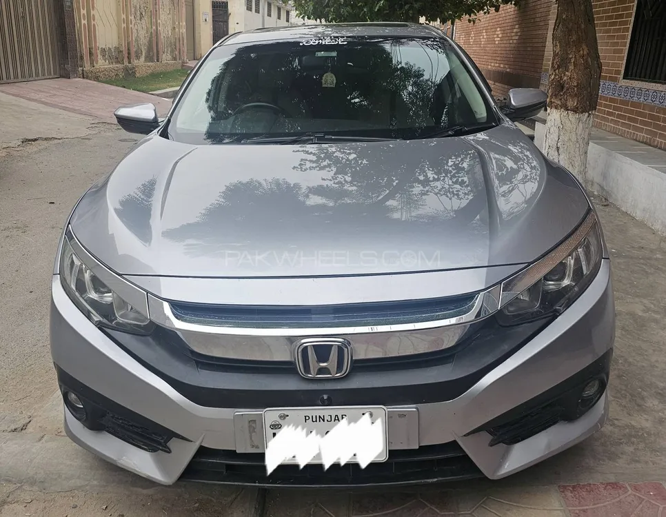 Honda Civic 2017 for Sale in Multan Image-1