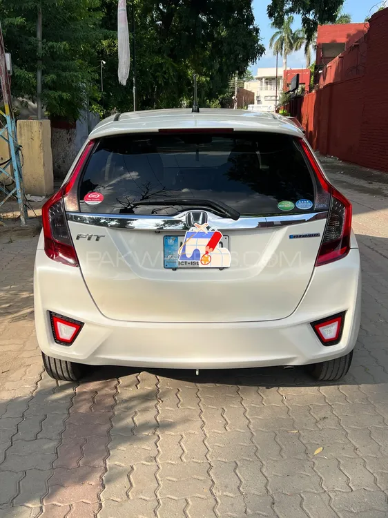 Honda Fit 2015 for Sale in Sialkot Image-1