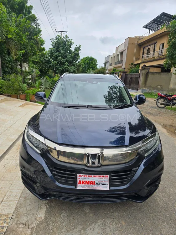 Honda Vezel 2019 for Sale in Lahore Image-1