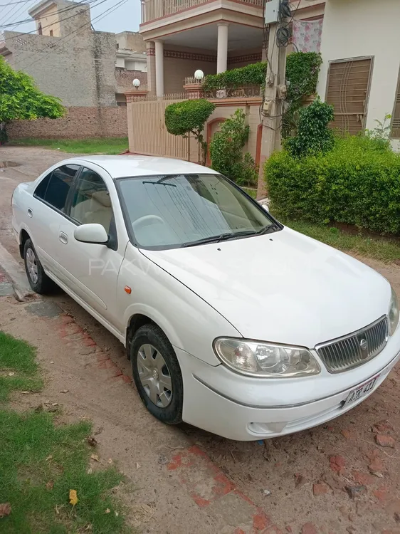 Nissan Sunny 2010 for Sale in Sahiwal Nissan Sunny 2010 for Sale in Sahiwal Image-2