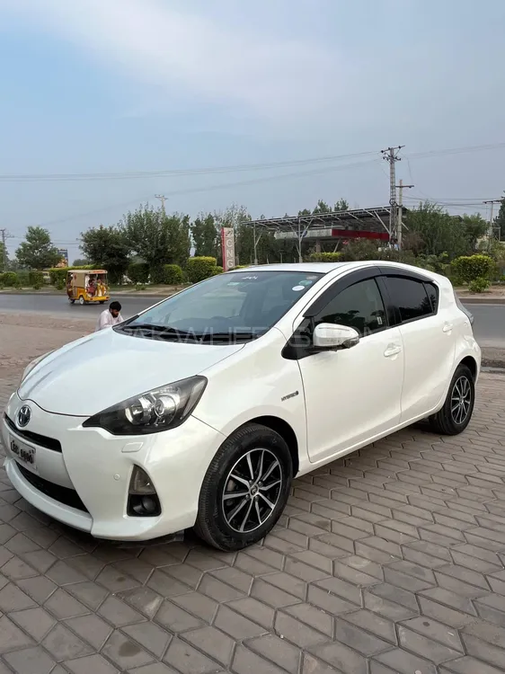 Toyota Aqua 2012 for Sale in Peshawar Image-1
