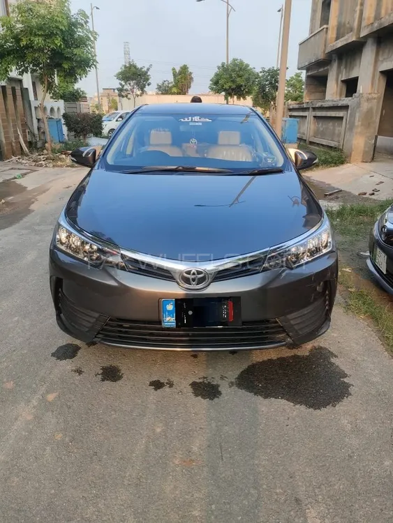 Toyota Corolla 2017 for Sale in Lahore Image-1