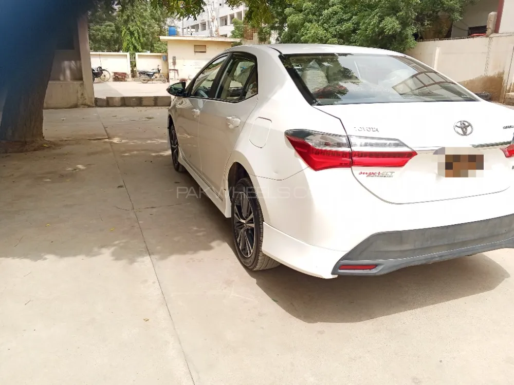 Toyota Corolla 2021 for Sale in Karachi Image-1