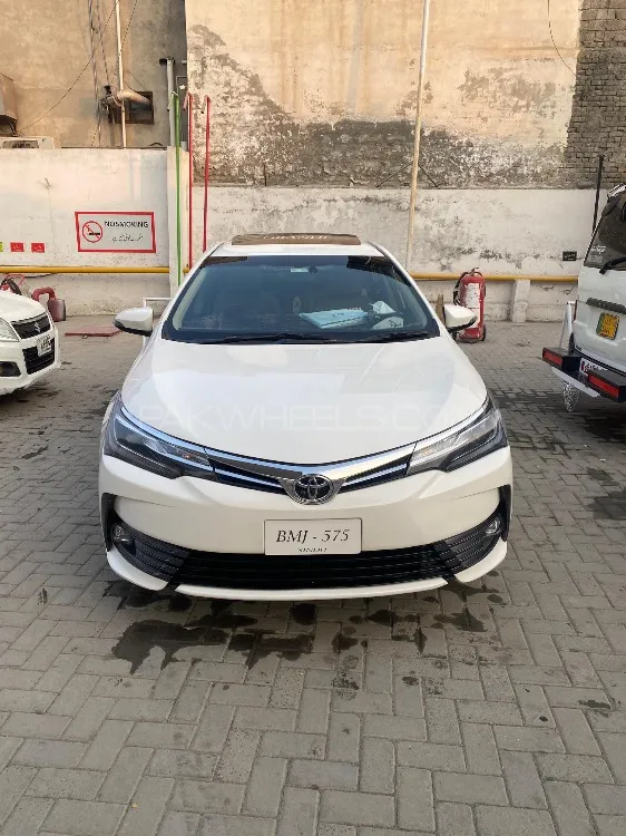Toyota Corolla 2017 for Sale in Wah cantt Image-1