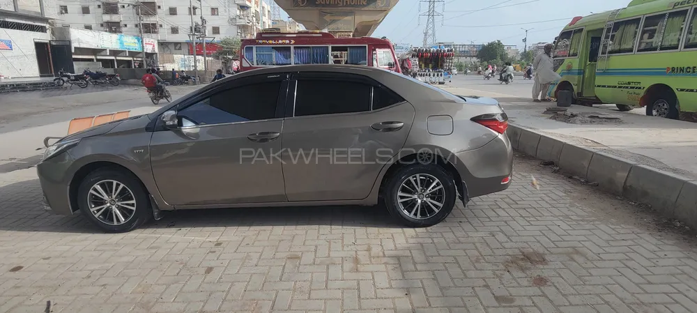 Toyota Corolla 2018 for Sale in Karachi Image-1