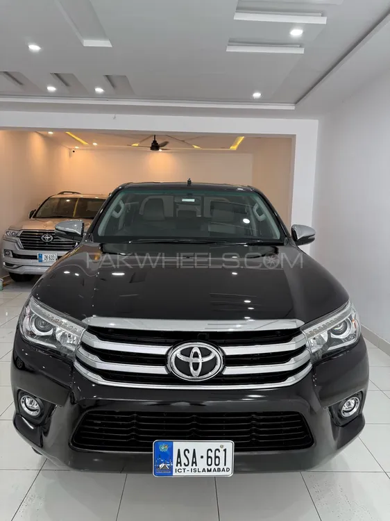 Toyota Hilux 2020 for Sale in Peshawar Image-1