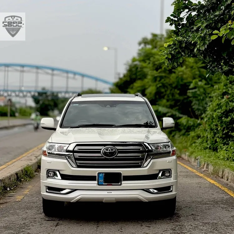 Toyota Land Cruiser 2017 for Sale in Lahore Image-1