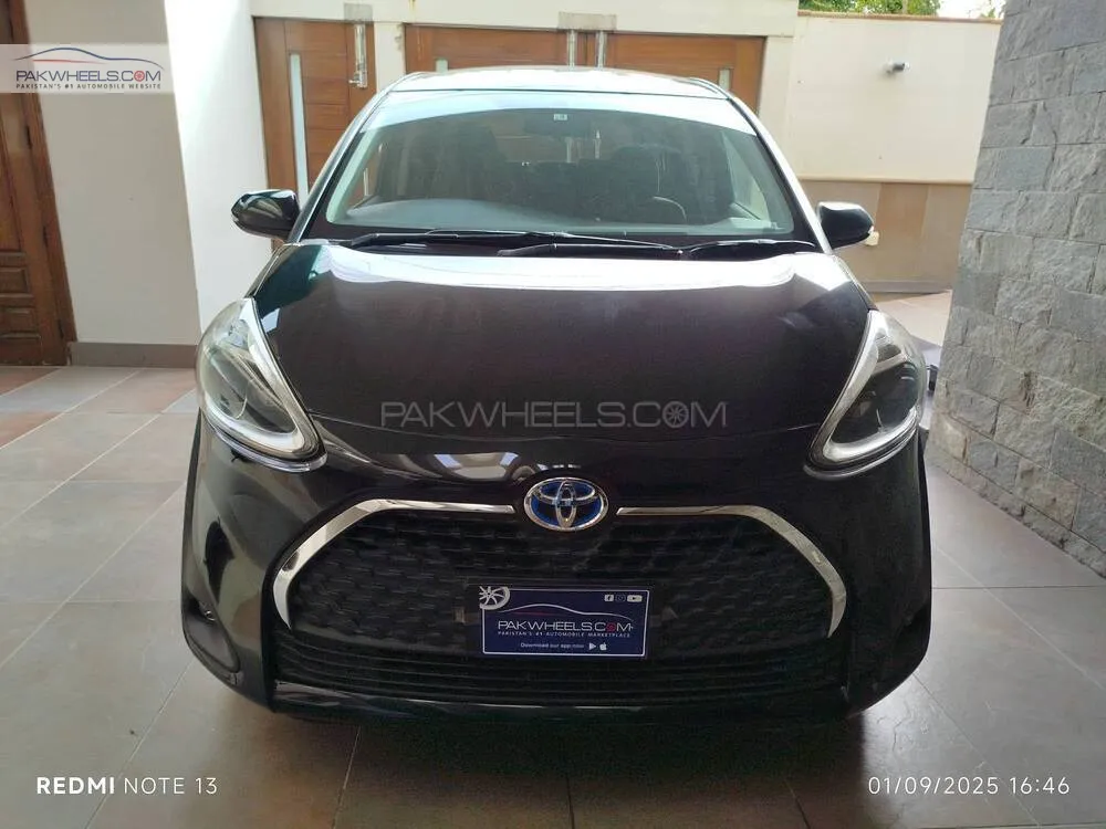 Toyota Sienta 2019 for Sale in Karachi Image-1
