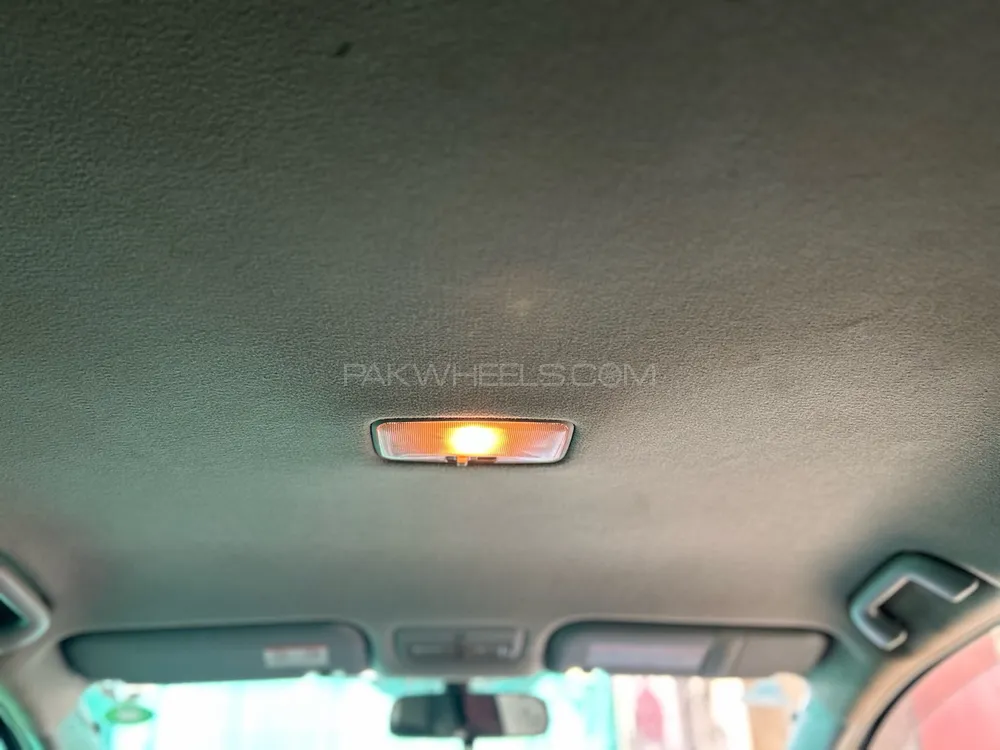 Toyota Vitz 2013 for Sale in Lahore Toyota Vitz 2013 for Sale in Lahore Image-14