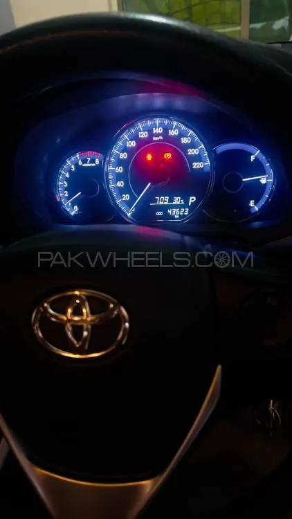 Toyota Yaris Sedan 2021 for Sale in Lahore Image-1