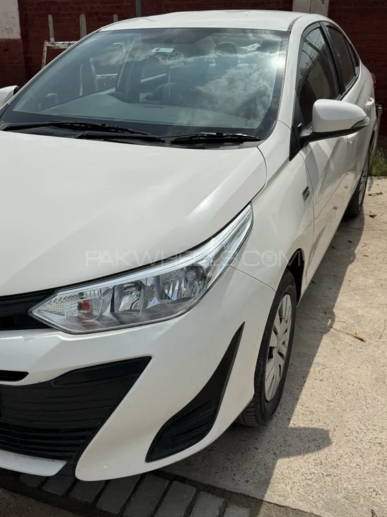 Toyota Yaris Sedan 2021 for Sale in Multan Image-1
