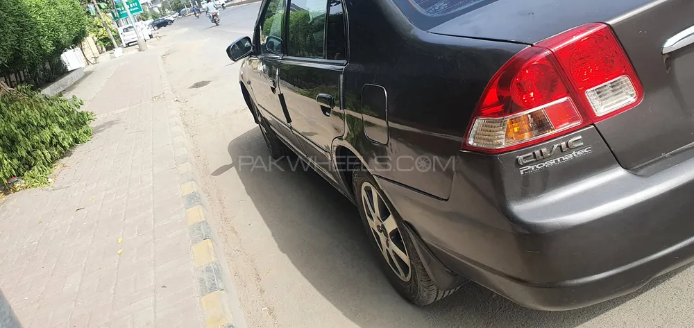 Honda Civic 2005 for Sale in Karachi Image-1