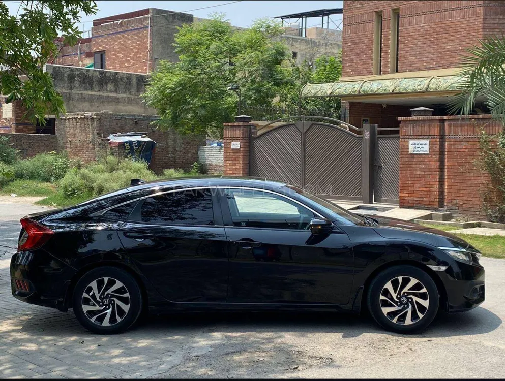 Honda Civic 2016 for Sale in Bahawalpur Image-1