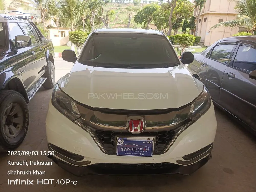 Honda Vezel 2016 for Sale in Karachi Image-1