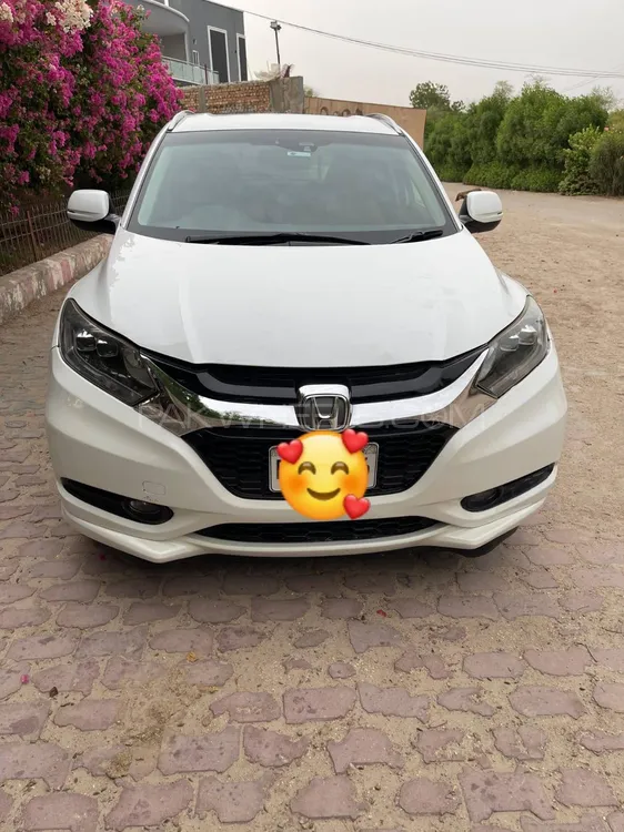 Honda Vezel 2015 for Sale in Karachi Image-1