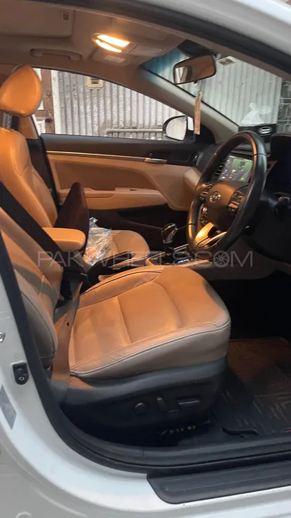 Hyundai Elantra 2022 for Sale in Lahore Image-1
