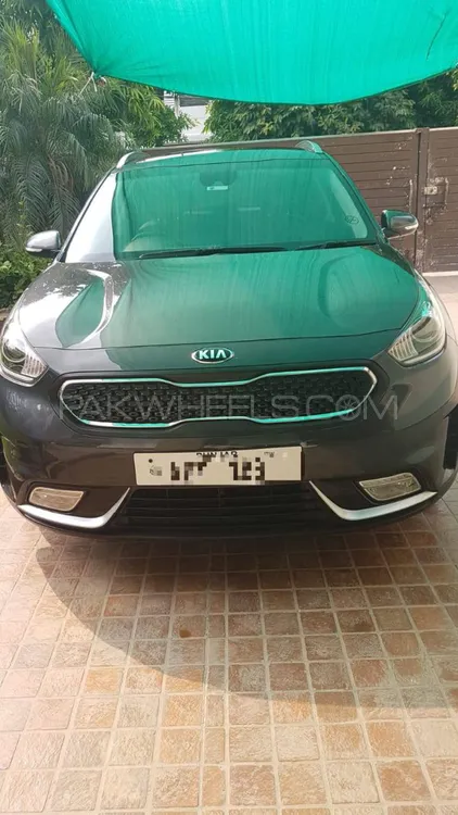 KIA Niro 2018 for Sale in Islamabad Image-1